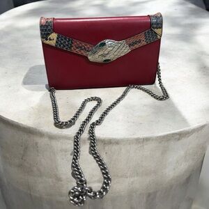 Gucci Lilith Medium Shoulder Bag / Chain Wallet